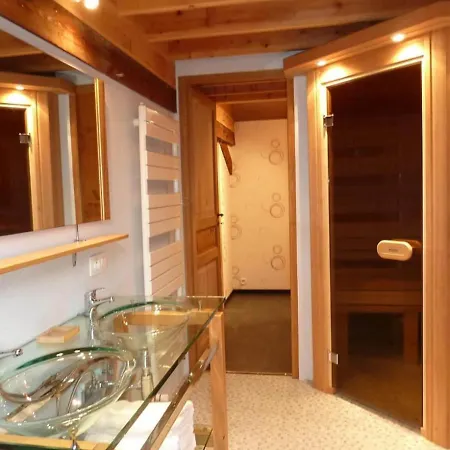 Holiday home Classic Mansion In With Fenced Garden *