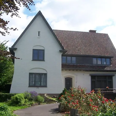 Holiday home Classic Mansion In With Fenced Garden